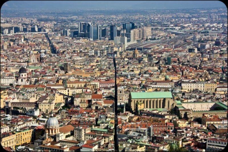 11 Best Things to Do in Naples, Italy 6 Spaccanapoli