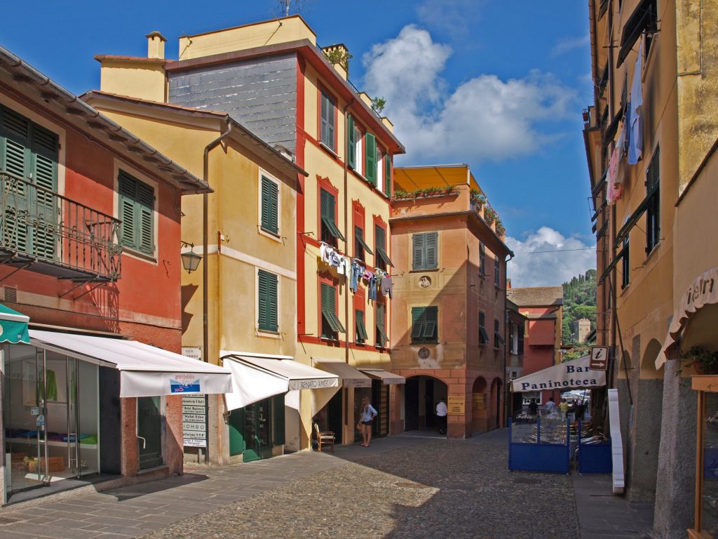 13 Things to do in Portofino, Italy 3 Portofino - Via Roma