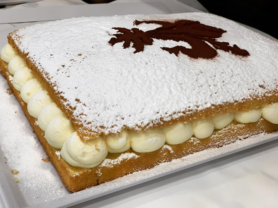 6 Must-Try Foods in Florence 6 Schiacciata Fiorentina