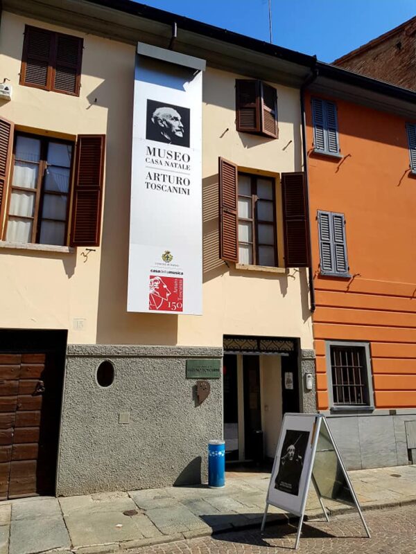 Arturo Toscanini house m