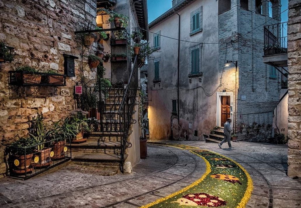 11 Italian Festivals & Events You Won’t Want to Miss 7 Le Infiorate – Spello