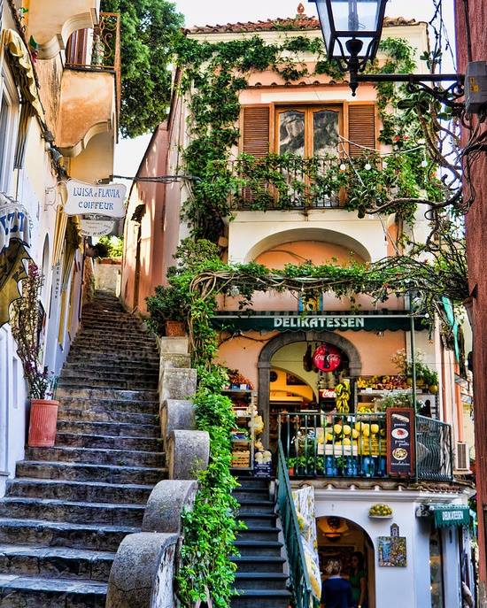 Shopping in Positano, Italy