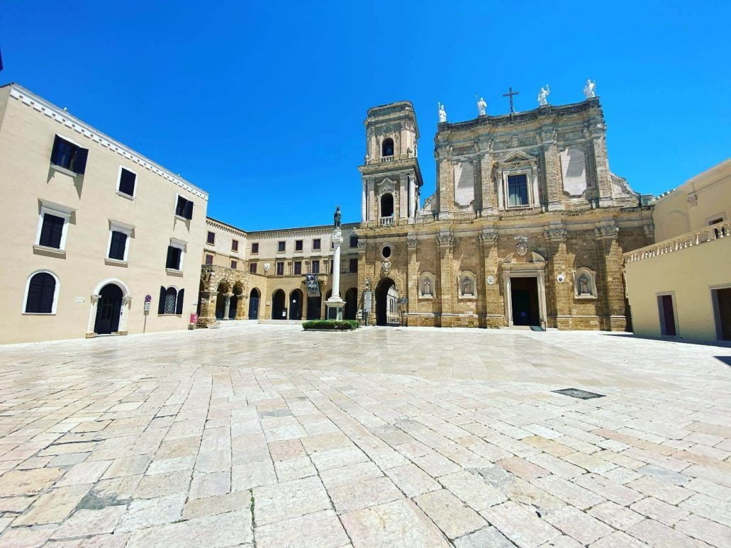 Piazza Duomo, Brindisi