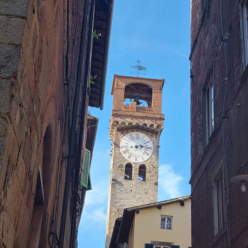 torre delle ore lucca