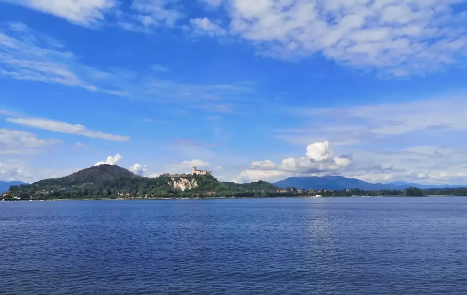 10 Best Things to Do in Lake Maggiore, Italy 8 Rocca Borromea di Angera