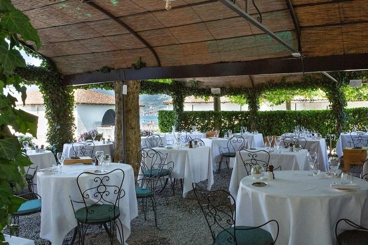 10 Best Restaurants in Lake Como, Italy 10 Alle Darsene di Loppia, Lake Como
