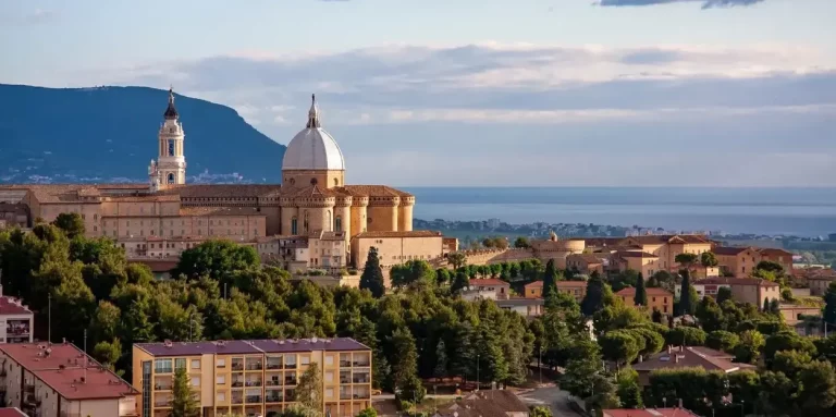 15 Best Places to Visit in Le Marche, Italy