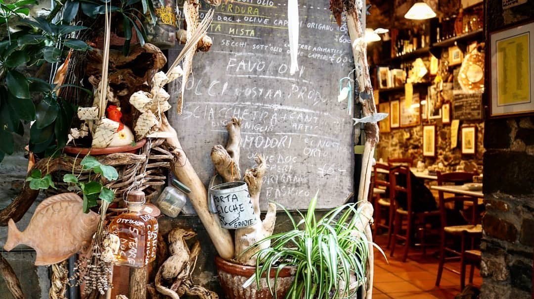The 11 Best Restaurants in Cinque Terre 2 A Cantina de Mananan