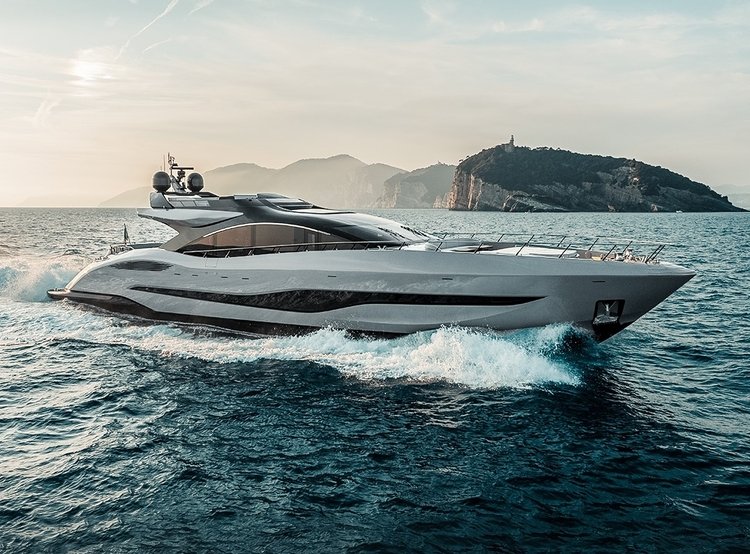 MANGUSTA yacht