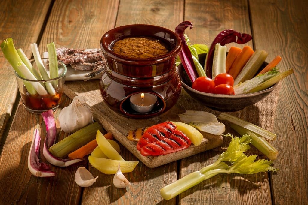 15 Piedmontese Foods You Must Try 2 BAGNA CAUDA