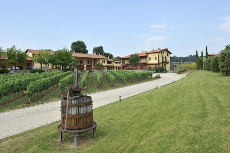10 Best Wineries to Visit in Franciacorta, Italy 4 Uberti wines