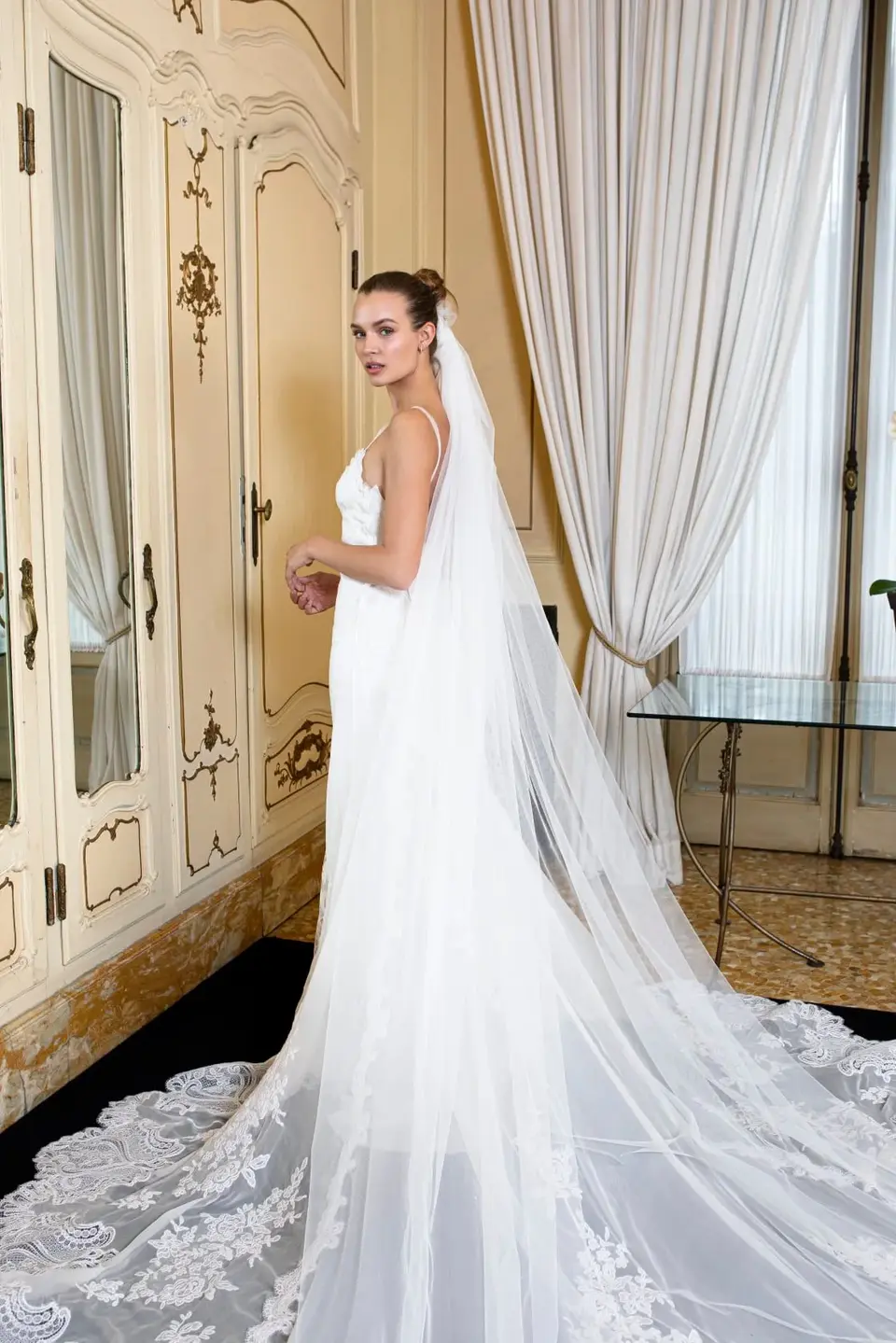 Alberta Ferreti Wedding Dress