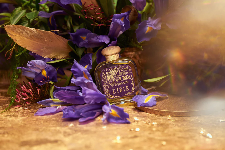 15 Best Italian Perfume Brands You Need To Own 16 Officina di Santa Maria Novella Perfume