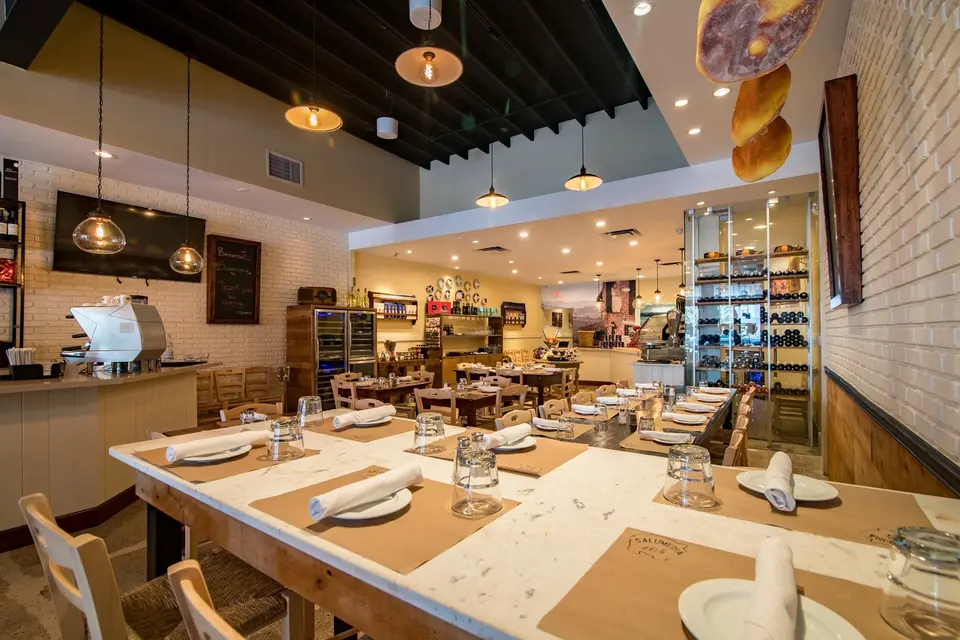 10 Best Italian Restaurants in Miami, FL 5 Salumeria 104 – Midtown Miami