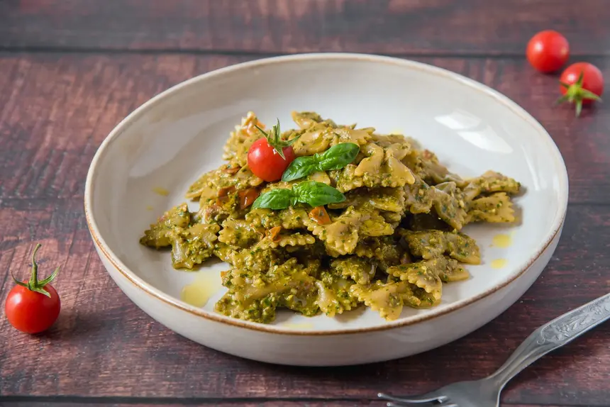 Pasta con pesto alla trapanese